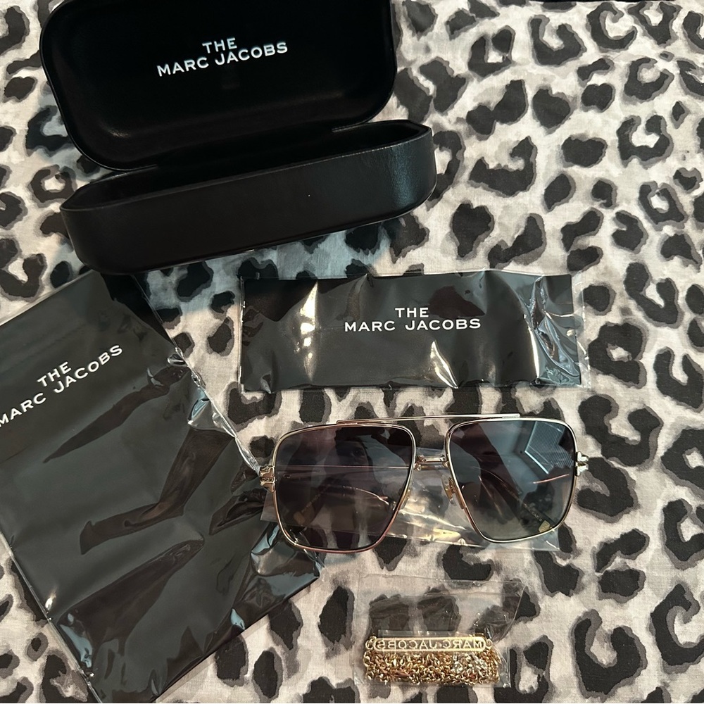 Marc Jacobs Chained Sunglasses